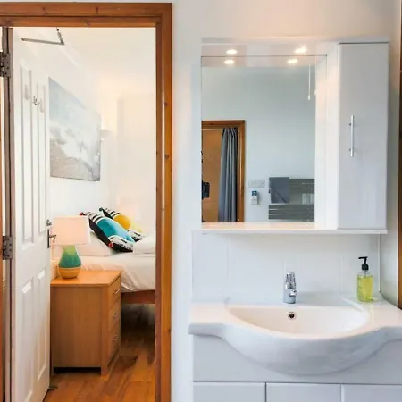 Apartment Reef Island